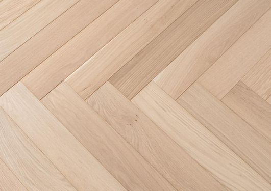 parquet bâton rompu poncé brut